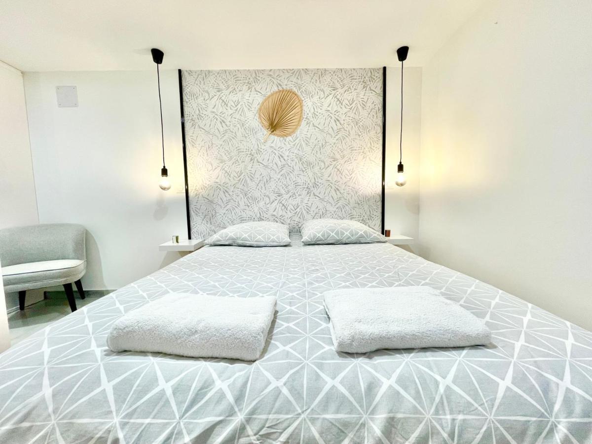 Le Rosacker - Proche Centre Ville Et Gare - Terrasse - Parking Gratuit 2 Places - 2 Chambres - 2 Salles De Bain - Netflix Colmar Exteriör bild